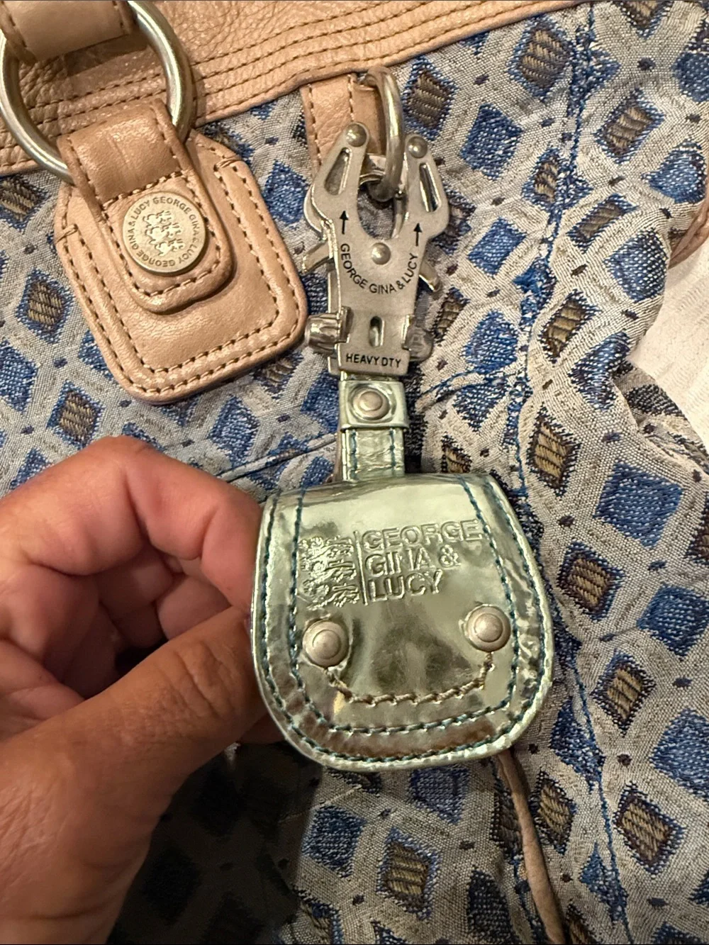 N/A george gina